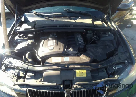 2007 BMW 328Xi z USA, uszkodzony, nr VIN WBAVC73507KP32475